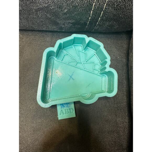 Cheer Horn Silicone Mold for Freshies/Resin | DIY Spirit Megaphone Mold - Picture 4 of 5